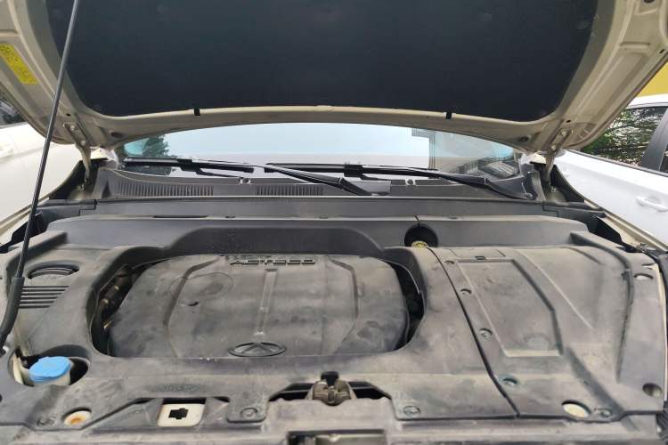 Used Chery Tiggo 8 2018 1.5 TCI Automatic Prestige 7-Seater Engine Bay