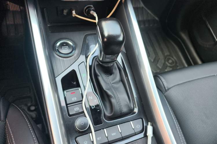 Used Chery Tiggo 8 2018 1.5 TCI Automatic Luxury Model 5 Seats Gear Lever
