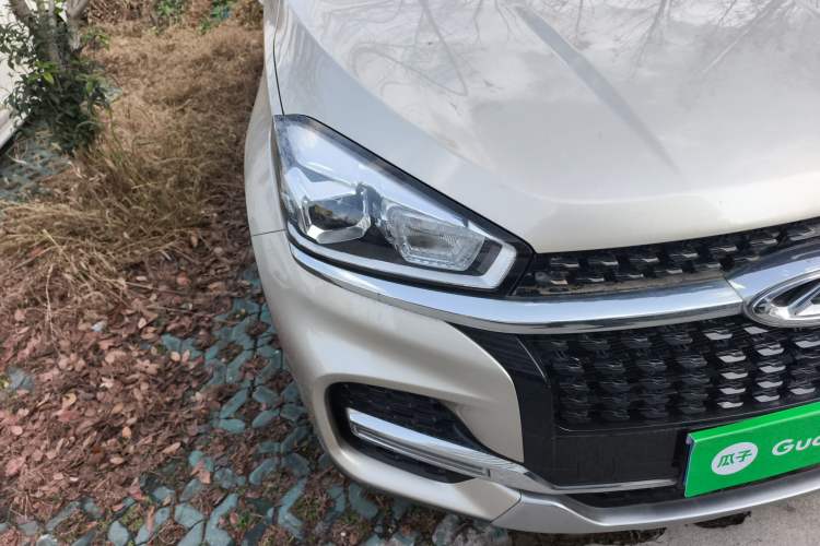 Used Chery Tiggo 8 2018 1.5 TCI Manual Luxury 7-Seater Right Front Headlight