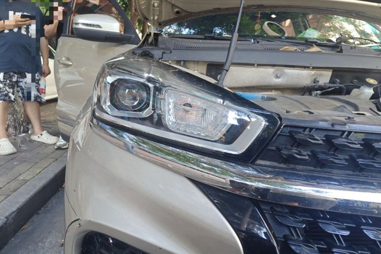 Used Chery Tiggo 8 2018 1.5 TCI Automatic Luxury 7-Seater Right Front Headlight