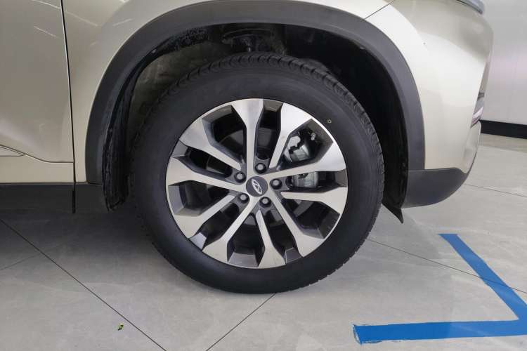 Used Chery Tiggo 8 2018 1.5 TCI Manual Prestige 7-Seater Right Front Wheel Hub