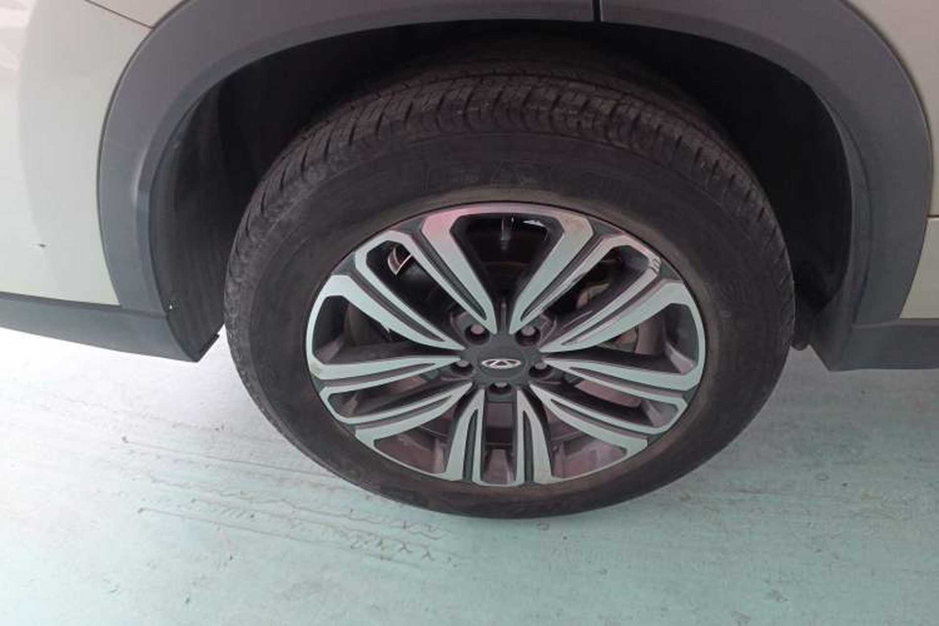 Used Chery Tiggo 8 2018 1.5 TCI Automatic Luxury Model 5 Seats Right Rear Wheel Hub