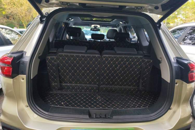 Used Chery Tiggo 8 2018 1.5 TCI Automatic Prestige 7-Seater Trunk