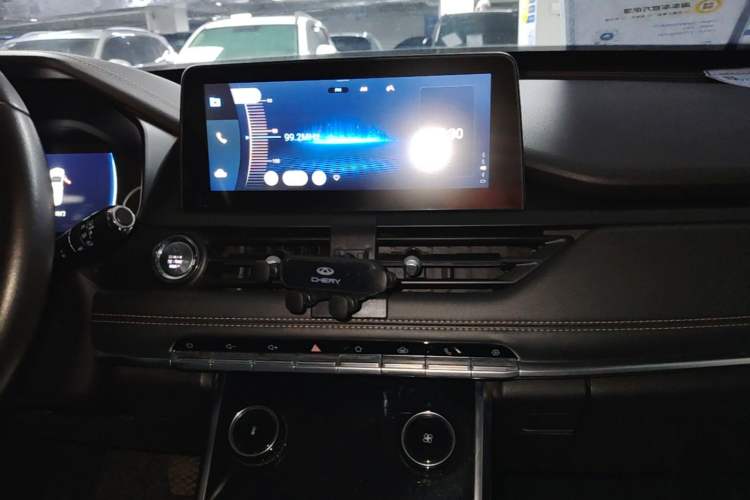 Used Chery Tiggo 8 2019 1.6 TGDI Automatic Fashion Edition Audio And AC Panel