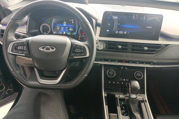 Used Chery Tiggo 8 2019 1.5 TCI Automatic Elite Model Center Console