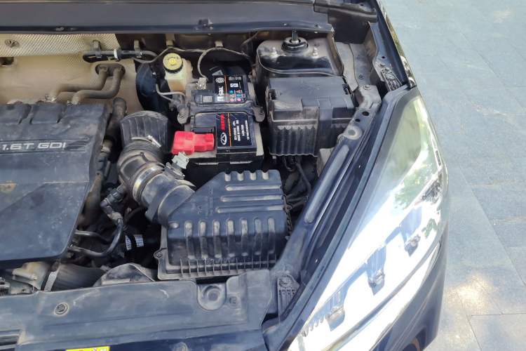 Used Chery Tiggo 8 2019 1.6 TGDI Automatic Elite Model Engine Bay Left