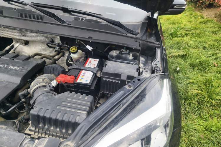 Used Chery Tiggo 8 2019 1.6 TGDI Automatic Elite Model Engine Bay Left