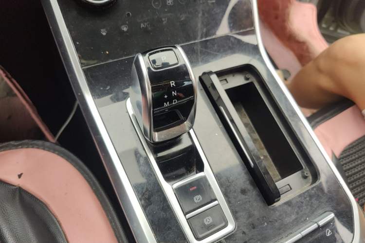 Used Chery Tiggo 8 2019 1.6 TGDI Automatic Elite Model Gear Lever