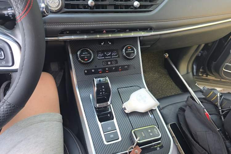 Used Chery Tiggo 8 2019 1.6 TGDI Automatic Elite Model Gear Lever