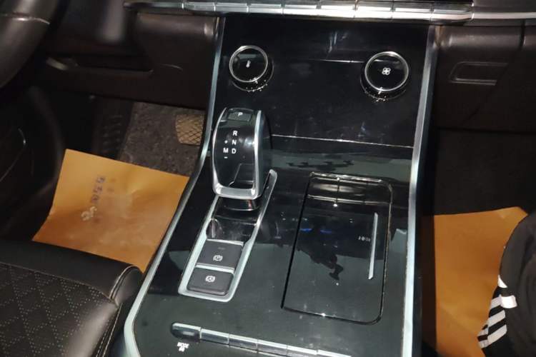 Used Chery Tiggo 8 2019 1.6 TGDI Automatic Fashion Edition Gear Lever