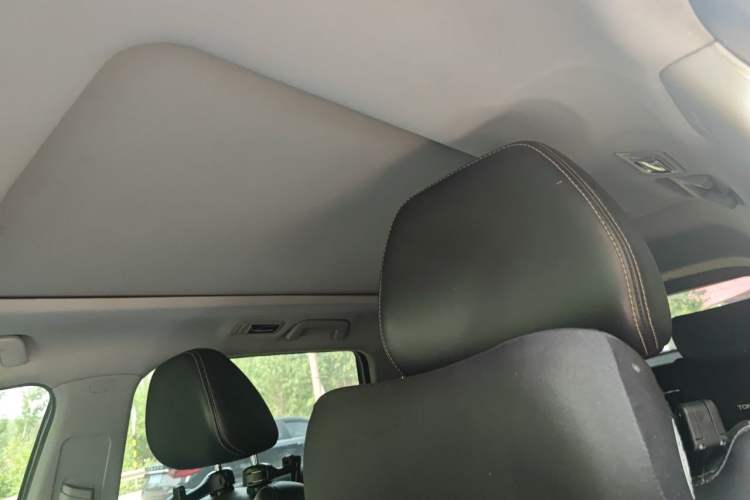 Used Chery Tiggo 8 2019 1.6 TGDI Automatic Fashion Edition Headliner