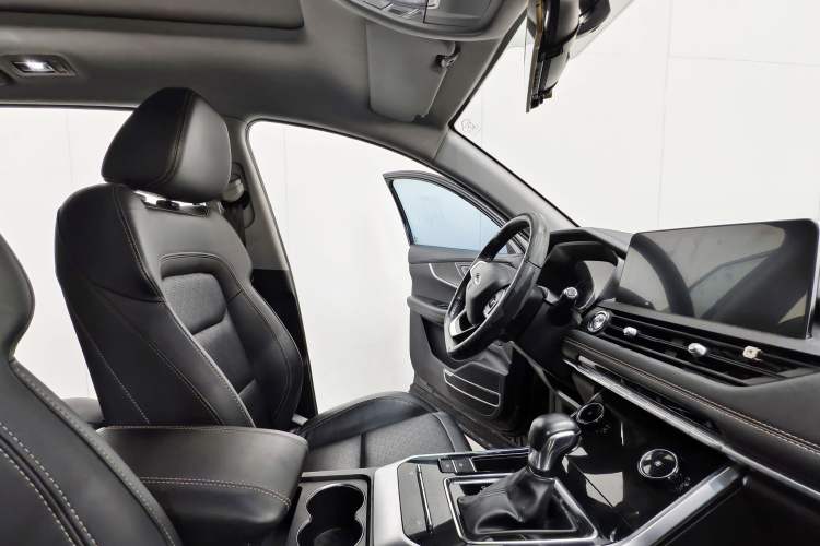 Used Chery Tiggo 8 2019 1.5 TCI Automatic Fashion Model Interior 4