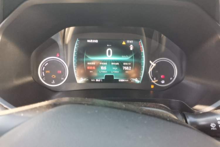 Used Chery Tiggo 8 2019 1.5 TCI Manual Elite Model Odometer Close Up