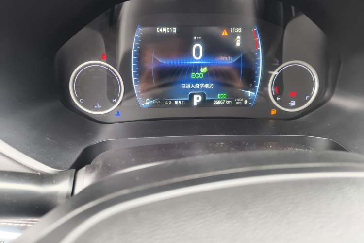 Used Chery Tiggo 8 2019 1.6 TGDI Automatic Elite Model Odometer Close Up