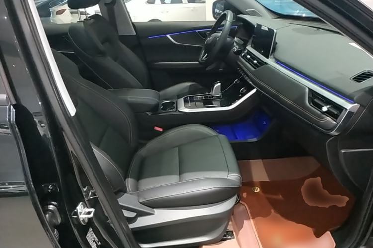 Used Chery Tiggo 8 2019 1.6 TGDI Automatic Elite Model Right Front Seat