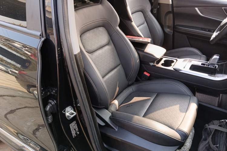 Used Chery Tiggo 8 2019 1.6 TGDI Automatic Elite Model Right Front Seat