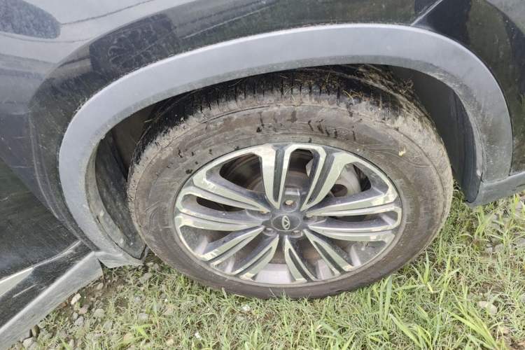 Used Chery Tiggo 8 2019 1.6 TGDI Automatic Elite Model Right Front Wheel Hub