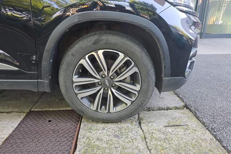 Used Chery Tiggo 8 2019 1.6 TGDI Automatic Elite Model Right Front Wheel Hub