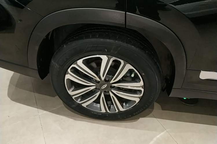 Used Chery Tiggo 8 2019 1.6 TGDI Automatic Elite Model Right Rear Wheel Hub