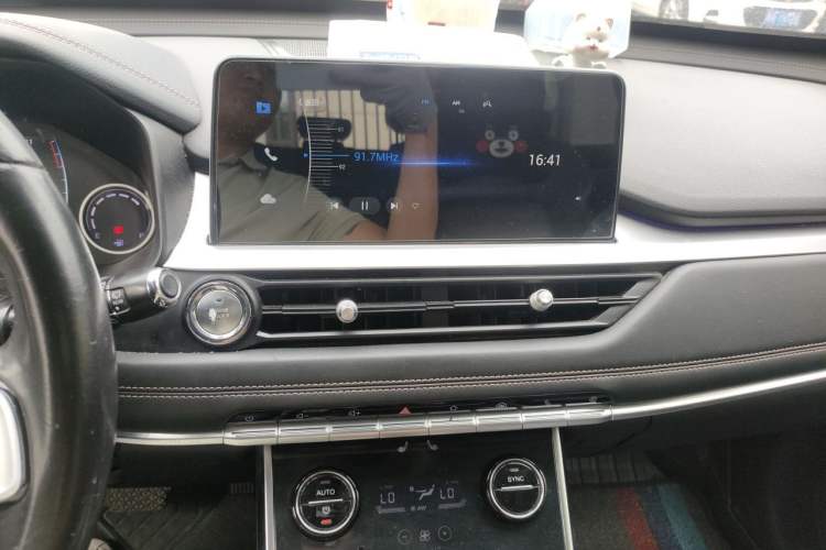Used Chery Tiggo 8 2019 1.5 TCI Automatic Elite Model Audio And AC Panel