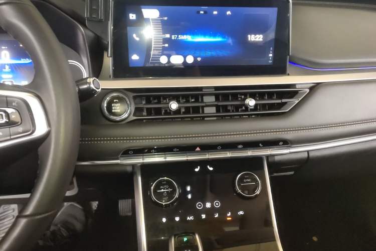Used Chery Tiggo 8 2019 1.6 TGDI Automatic Elite Model Audio And AC Panel