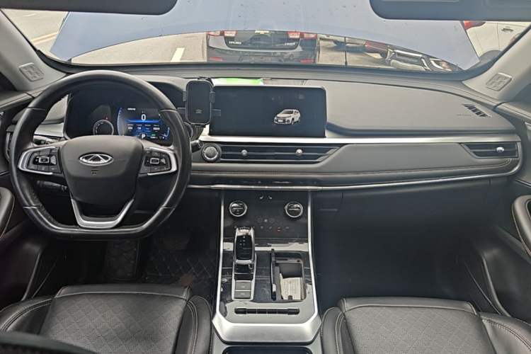 Used Chery Tiggo 8 2019 1.6 TGDI Automatic Elite Model Center Console