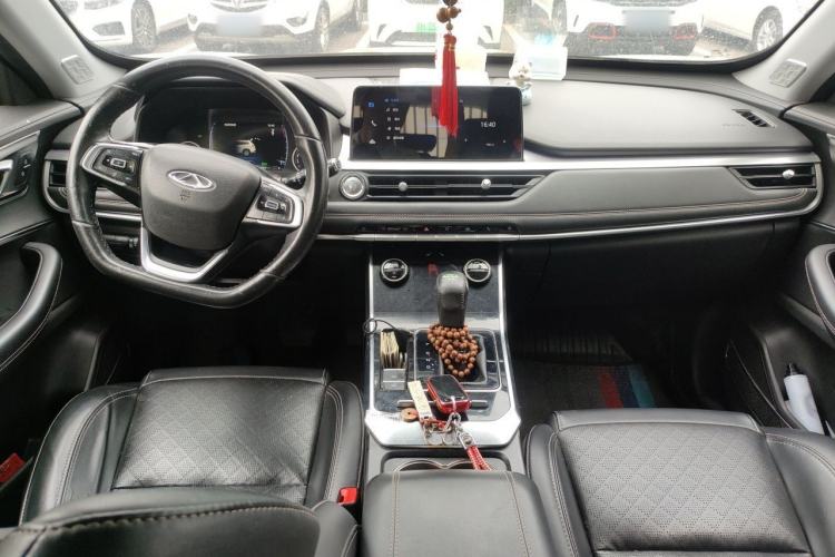 Used Chery Tiggo 8 2019 1.5 TCI Automatic Elite Model Center Console