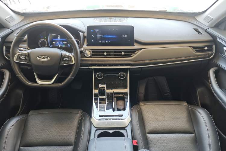 Used Chery Tiggo 8 2019 1.6 TGDI Automatic Fashion Edition Center Console