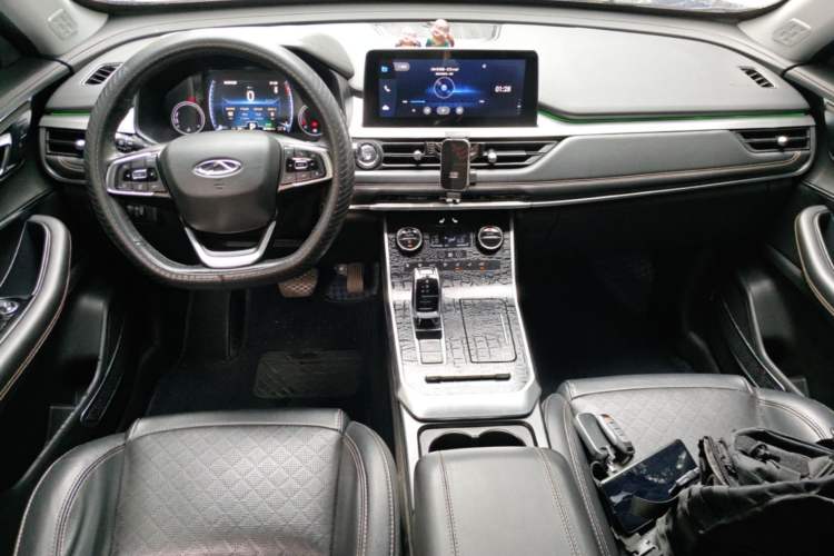 Used Chery Tiggo 8 2019 1.6 TGDI Automatic Elite Model Center Console