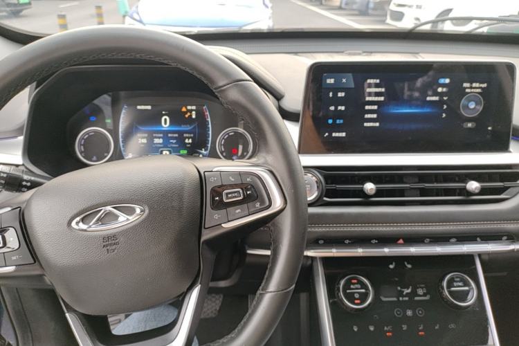 Used Chery Tiggo 8 2019 1.6 TGDI Automatic Elite Model Center Console
