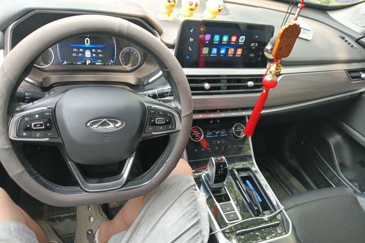 Used Chery Tiggo 8 2019 1.6 TGDI Automatic Luxury Model Center Console