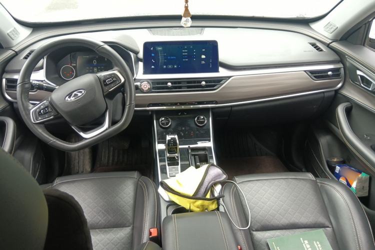 Used Chery Tiggo 8 2019 1.6 TGDI Automatic Luxury Model Center Console