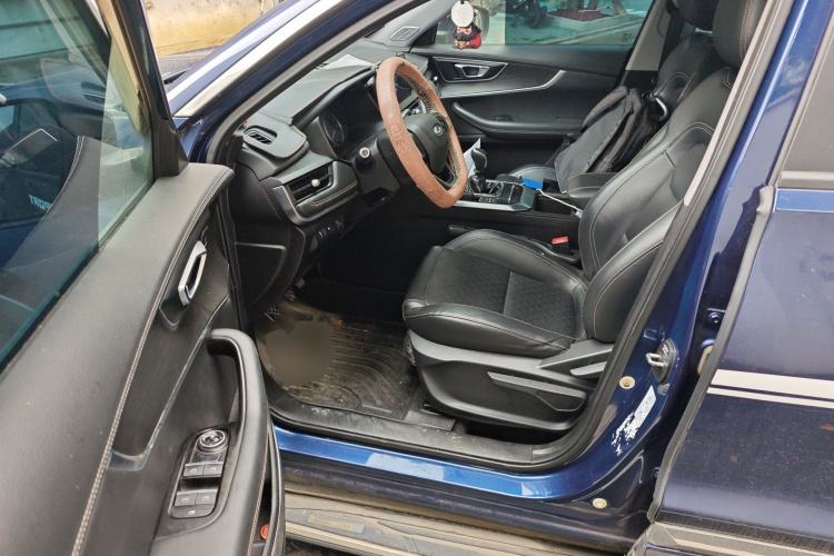 Used Chery Tiggo 8 2019 1.5 TCI Manual Fashion Edition Driver Seat