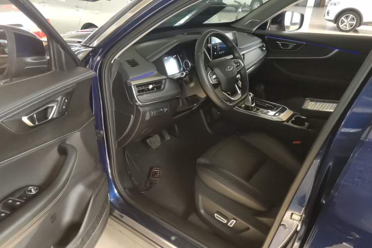 Used Chery Tiggo 8 2019 1.6 TGDI Automatic Elite Model Driver Seat