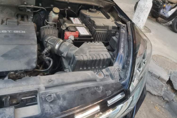 Used Chery Tiggo 8 2019 1.6 TGDI Automatic Elite Model Engine Bay Left