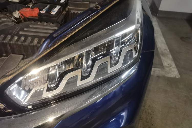 Used Chery Tiggo 8 2019 1.6 TGDI Automatic Luxury Model Engine Bay Left