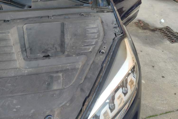 Used Chery Tiggo 8 2019 1.6 TGDI Automatic Luxury Model Engine Bay Left