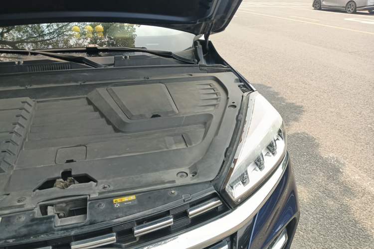 Used Chery Tiggo 8 2019 1.6 TGDI Automatic Luxury Model Engine Bay Left