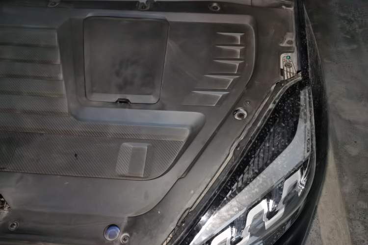 Used Chery Tiggo 8 2019 1.6 TGDI Automatic Luxury Model Engine Bay Left