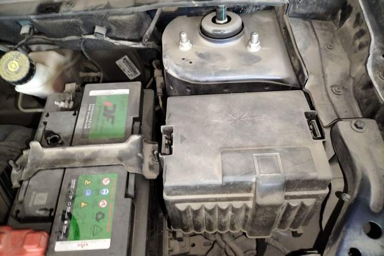 Used Chery Tiggo 8 2019 1.6 TGDI Automatic Luxury Model Engine Bay Left
