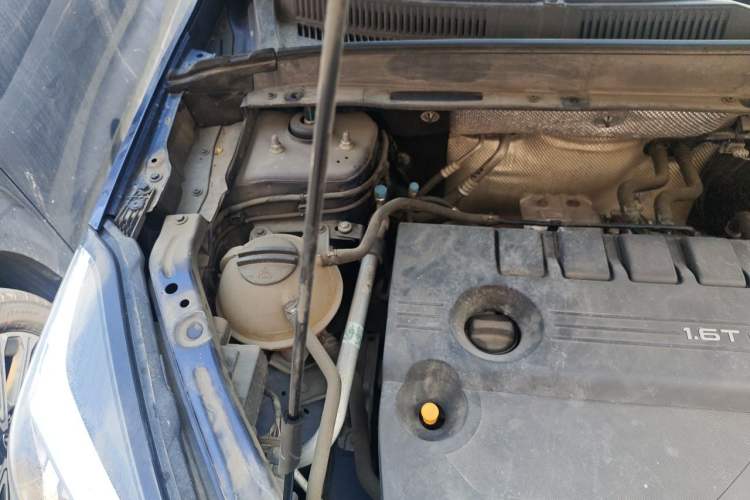 Used Chery Tiggo 8 2019 1.6 TGDI Automatic Elite Model Engine Bay Right