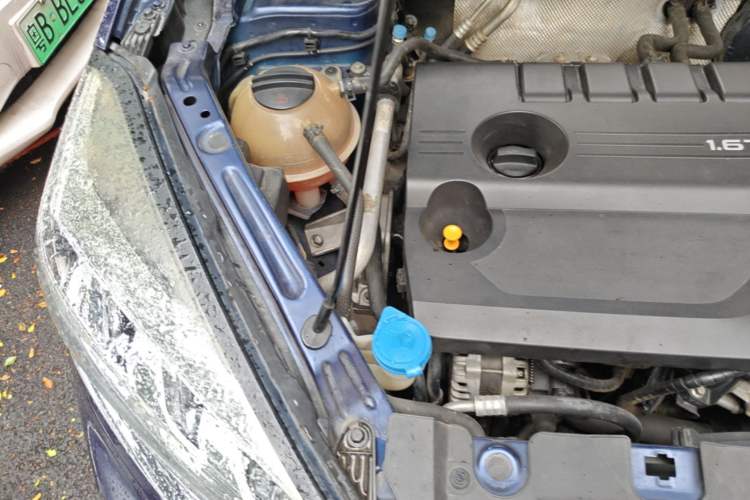 Used Chery Tiggo 8 2019 1.6 TGDI Automatic Elite Model Engine Bay Right