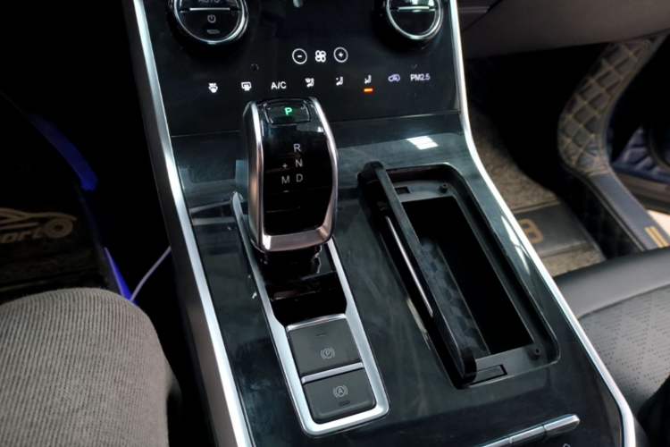 Used Chery Tiggo 8 2019 1.6 TGDI Automatic Luxury Model Gear Lever