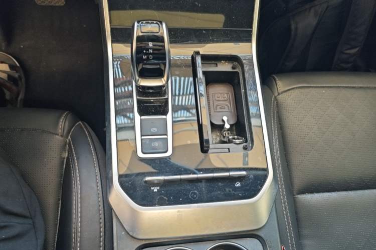 Used Chery Tiggo 8 2019 1.6 TGDI Automatic Fashion Edition Gear Lever