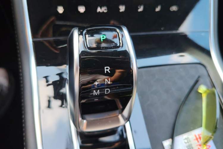 Used Chery Tiggo 8 2019 1.6 TGDI Automatic Elite Model Gear Lever