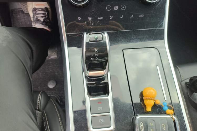 Used Chery Tiggo 8 2019 1.6 TGDI Automatic Elite Model Gear Lever