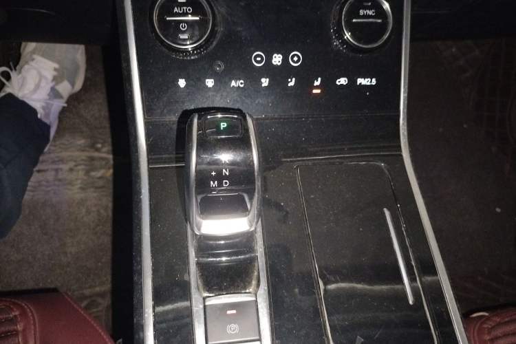 Used Chery Tiggo 8 2019 1.6 TGDI Automatic Luxury Model Gear Lever