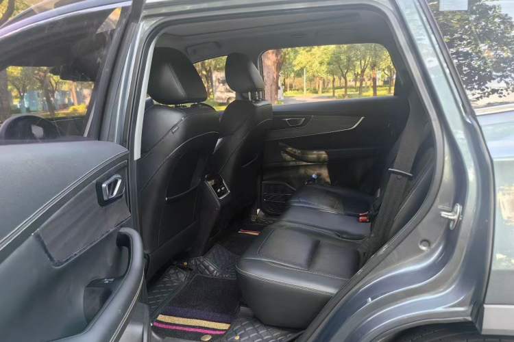 Used Chery Tiggo 8 2019 1.6 TGDI Automatic Luxury Model Interior 3