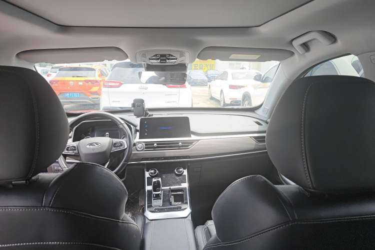 Used Chery Tiggo 8 2019 1.6 TGDI Automatic Luxury Model Interior 3