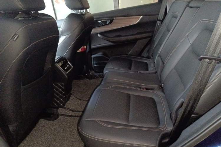 Used Chery Tiggo 8 2019 1.6 TGDI Automatic Luxury Model Interior 4